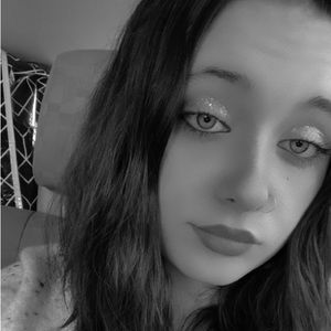 Meet your Posher, Levina